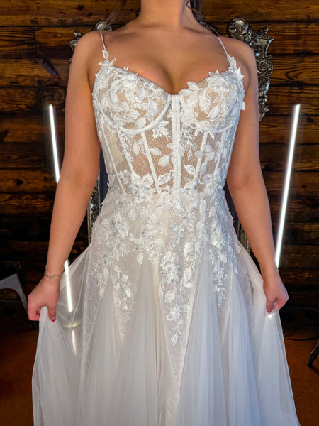 Fergie Wedding Dress