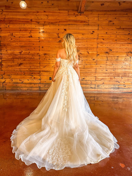 Stella Wedding Dress